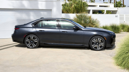 BMW I7