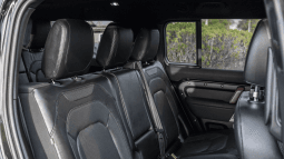 
										Land Rover Defender 2023 full									