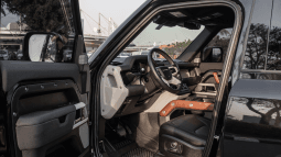 
										Land Rover Defender 2023 full									