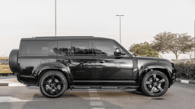 Land Rover Defender 2023