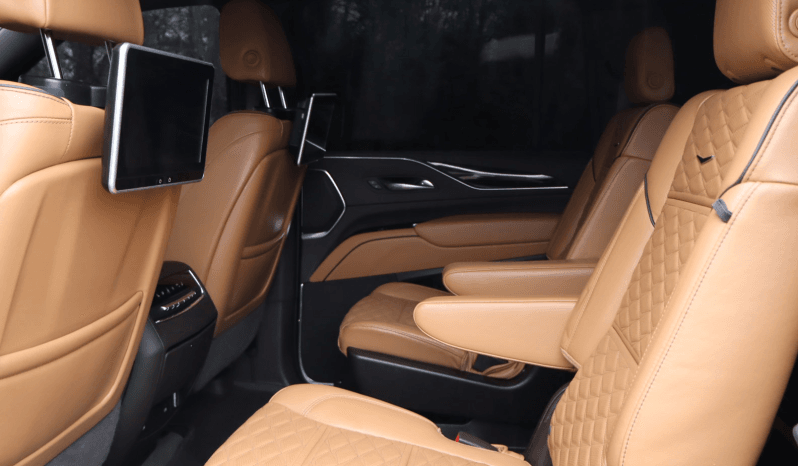 
								Cadillac Escalade full									
