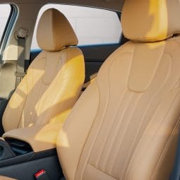 
										Hyundai Elantra GCC Specs full									