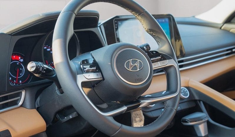 
								Hyundai Elantra GCC Specs full									