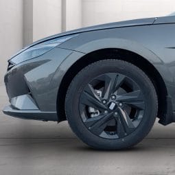 
										Hyundai Elantra GCC Specs full									