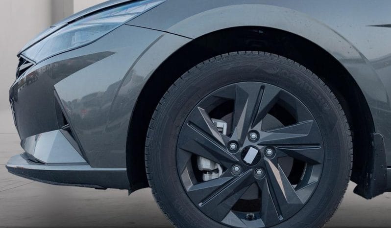 
								Hyundai Elantra GCC Specs full									
