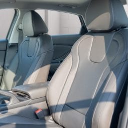 Hyundai Elantra GCC Specs